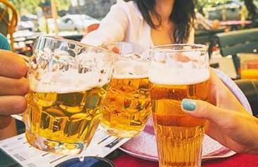 Knockout und Bierhalle